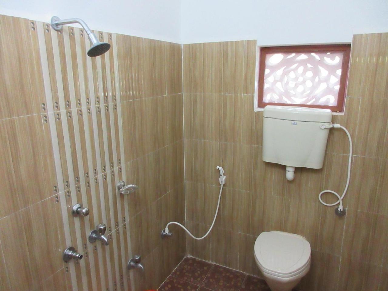 Hotel Anjali Lodge Mālvan Εξωτερικό φωτογραφία